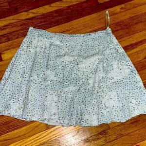 Cute floral blue/white skirt